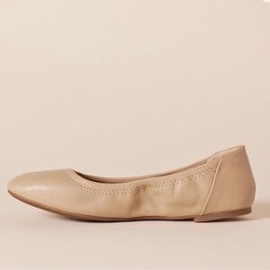 Amazon Essentials Women's Belice Ballet Flat Beige Size 7W (wide) NEW
